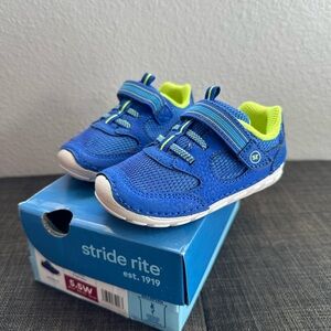 Stride Rite soft motion turbo Sneaker in bright Blue 5.5Wide